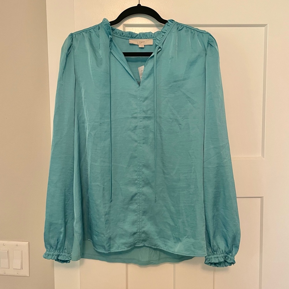 NWT Loft Blouse